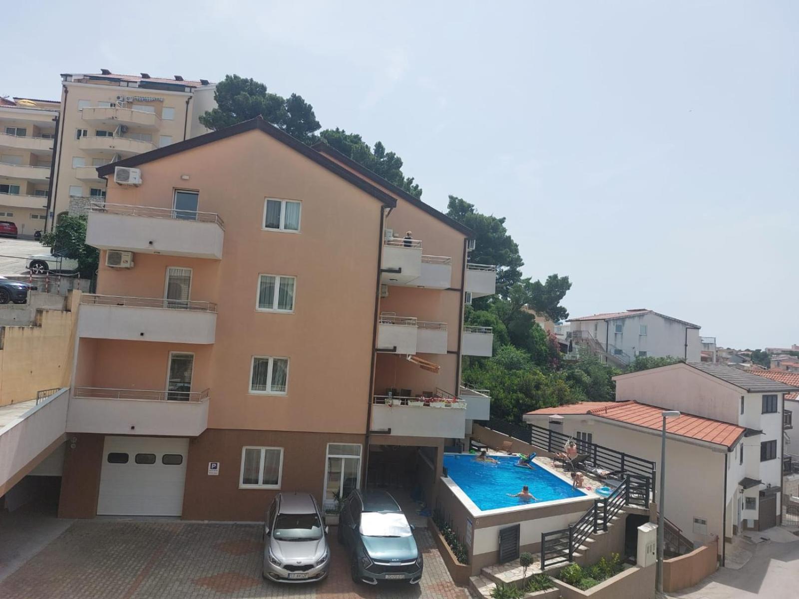 Apartments Vila Adrijana & Fitness Studio Wolf Bv Baška Voda エクステリア 写真