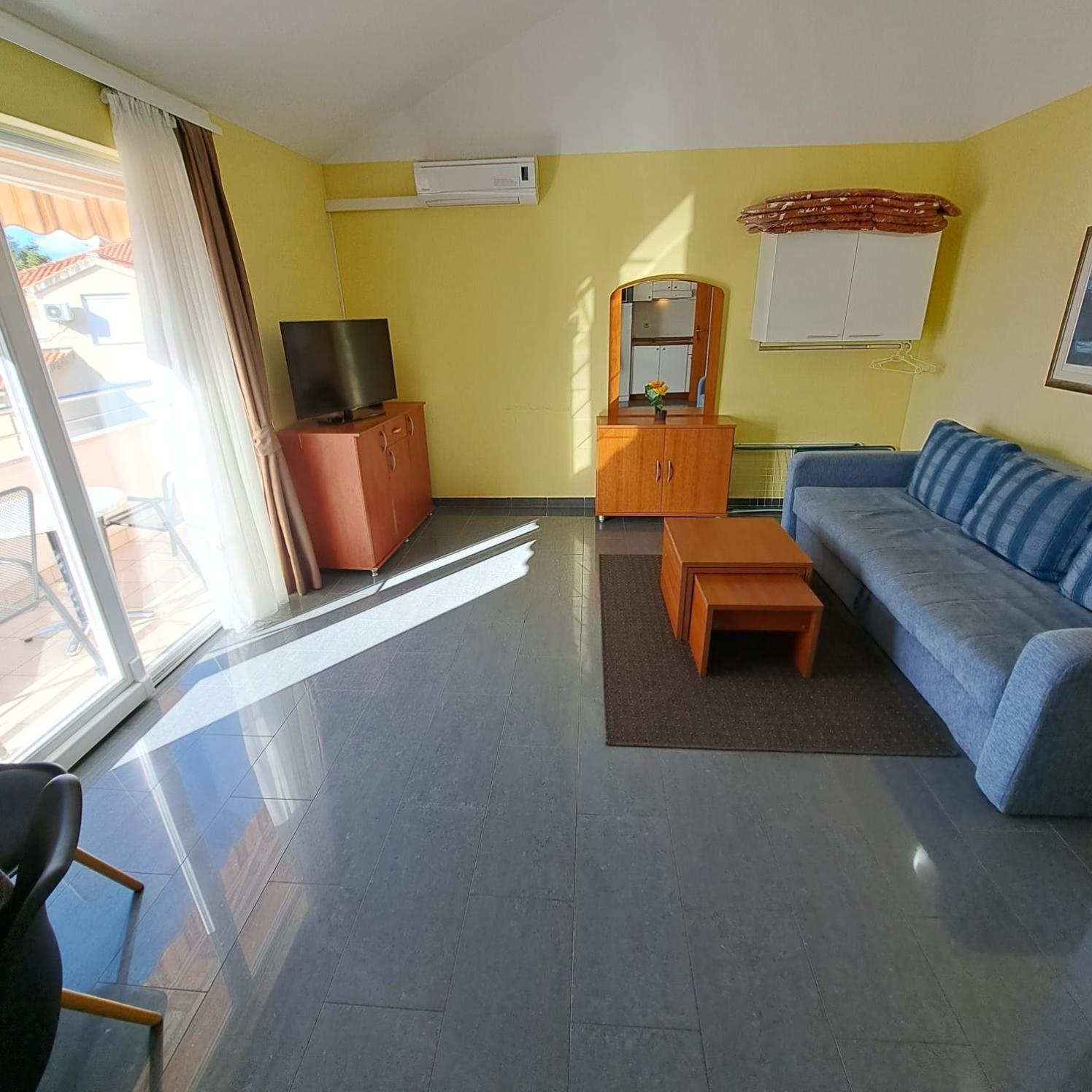 Apartments Vila Adrijana & Fitness Studio Wolf Bv Baška Voda 部屋 写真